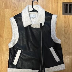 Love Tree Black and White Women's Vest